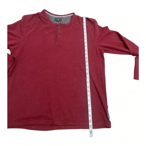 G.H. Bass & Co Dark Red Long Sleeve Knit Henley Tee Mens size Large - Picture 8 of 11
